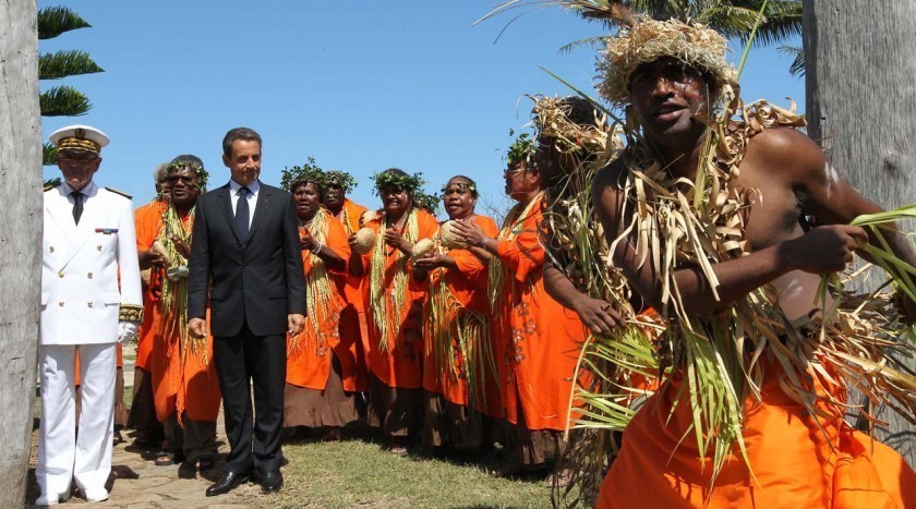 Sarkozy qui sera à La Réunion "dans le premier semestre 2012", veut "plus d'autonomie pour les ultra-marins"