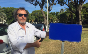 Place de la République fait plaque neuve